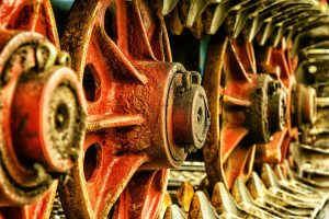 Pick and place technologie met grijpmechanisme in moderne productielijn voor geautomatiseerde assemblage